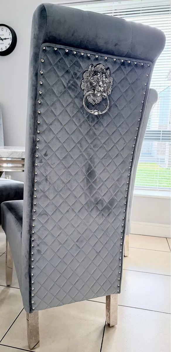 Marble Table & 4 velvet Chairs - Image 4