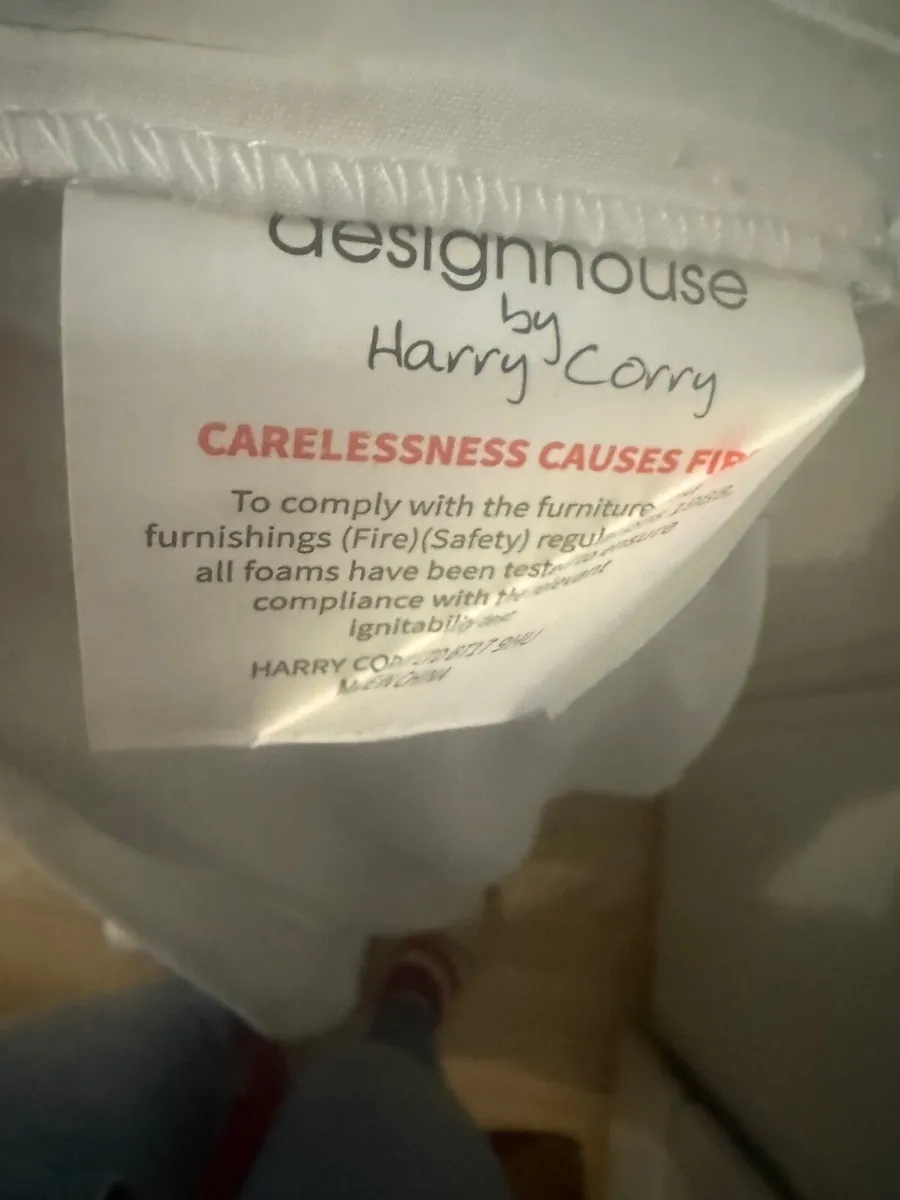 Small double ottoman bed - Image 1