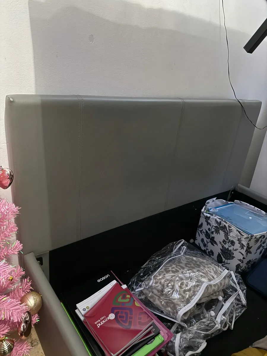 Small double ottoman bed - Image 2