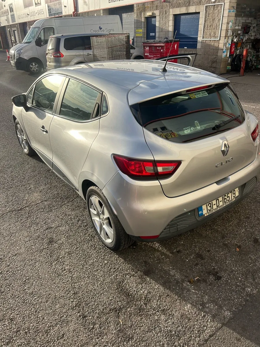 2013 1.2L Renault Clio Expression - Image 4