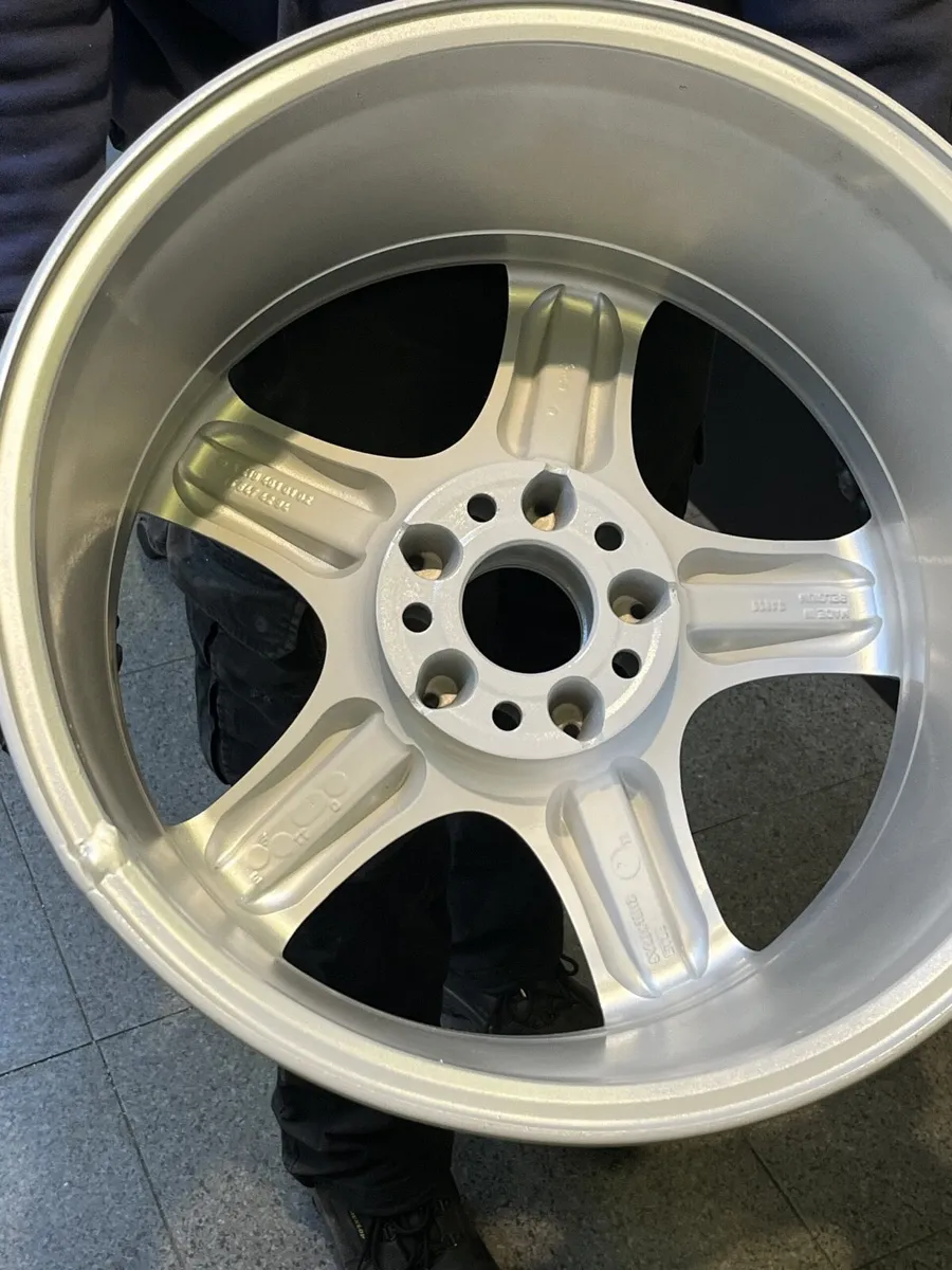 Mercedes cls alloy wheels - Image 3
