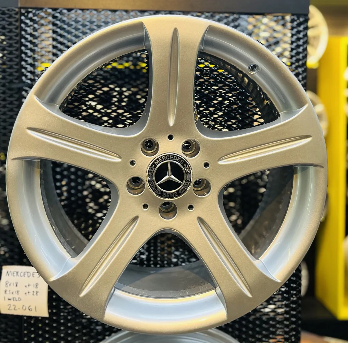 Mercedes cls alloy wheels - Image 2