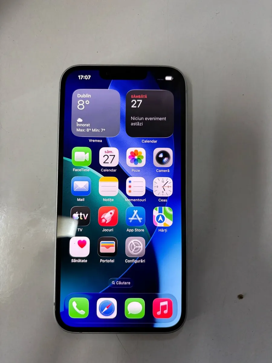 iPhone 16e like new  batery 100% - Image 1