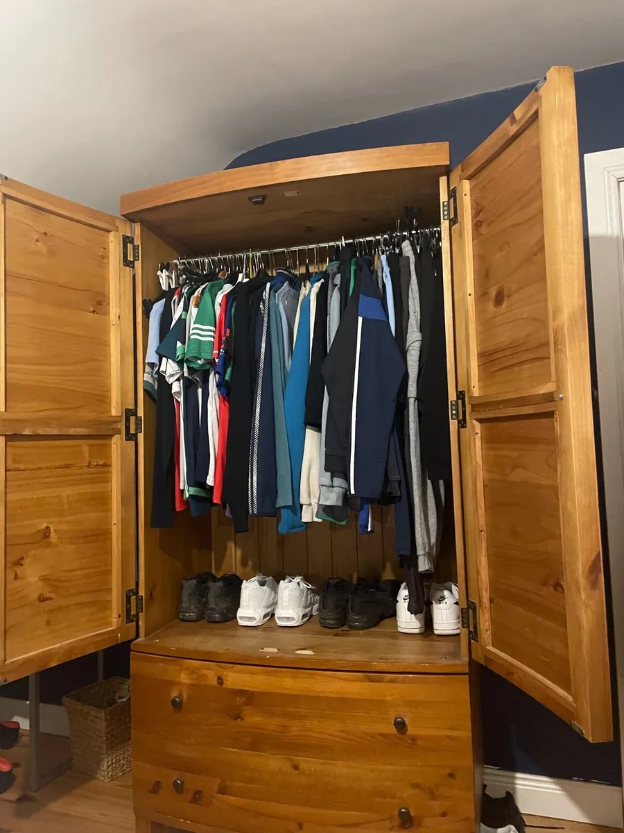 Wardrobe - Image 3