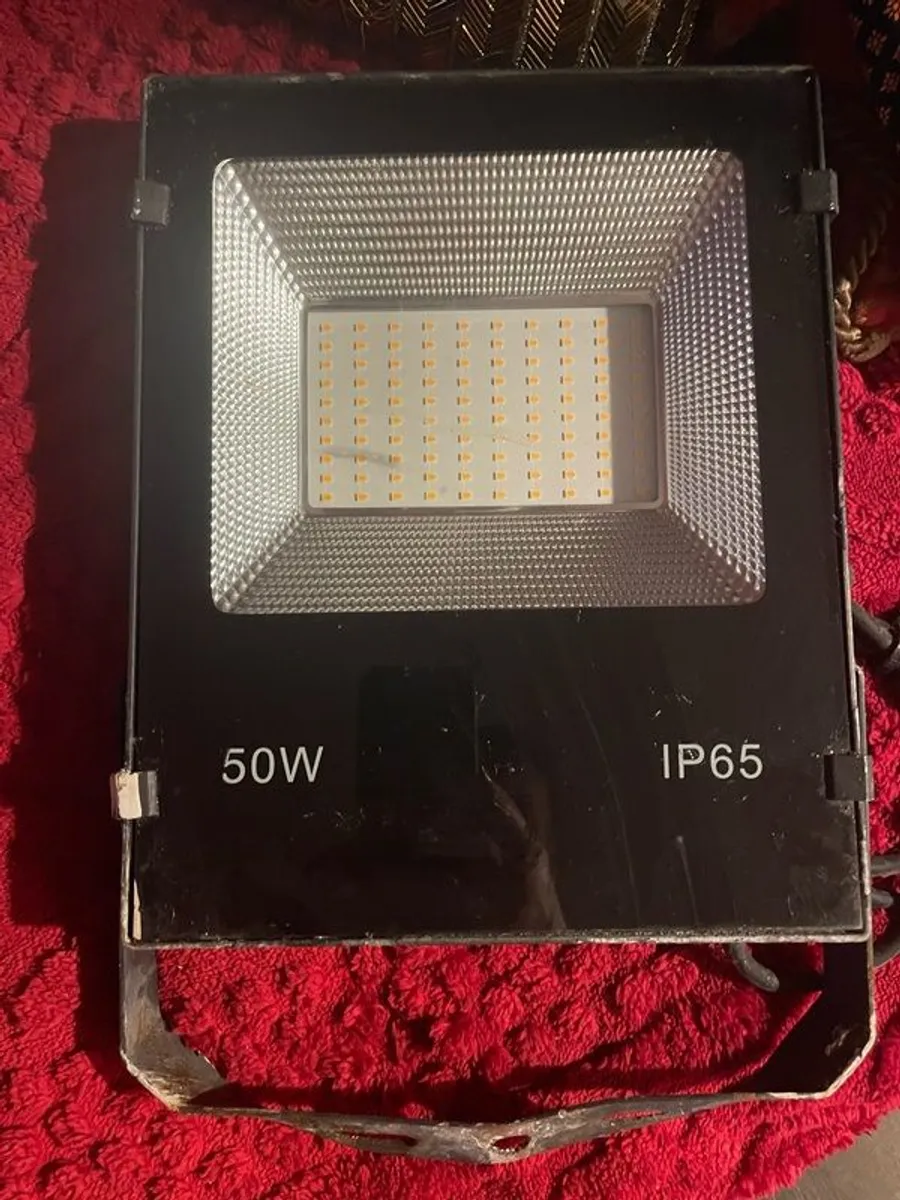 Outdoor lights - Image 1