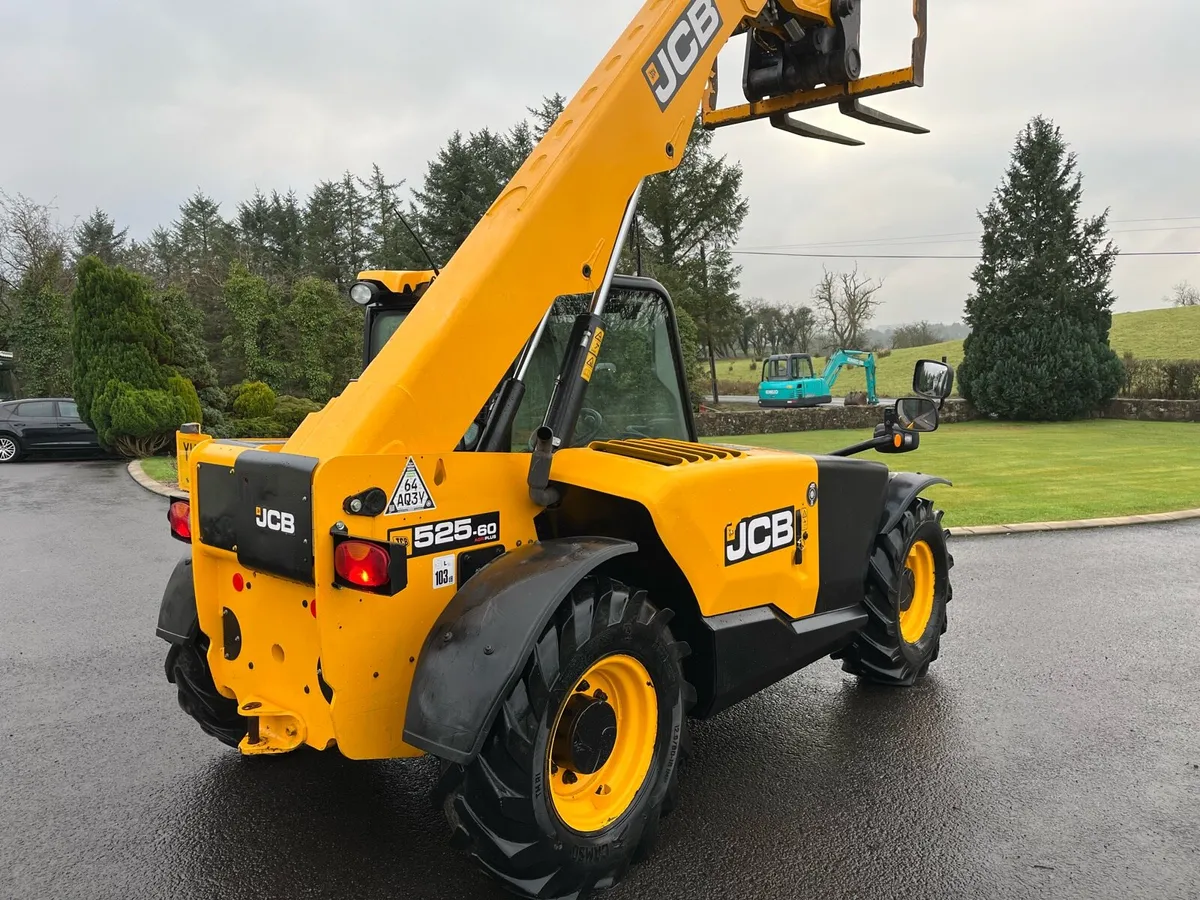 2017 JCB 525-60 Agri Hi Viz - Image 2