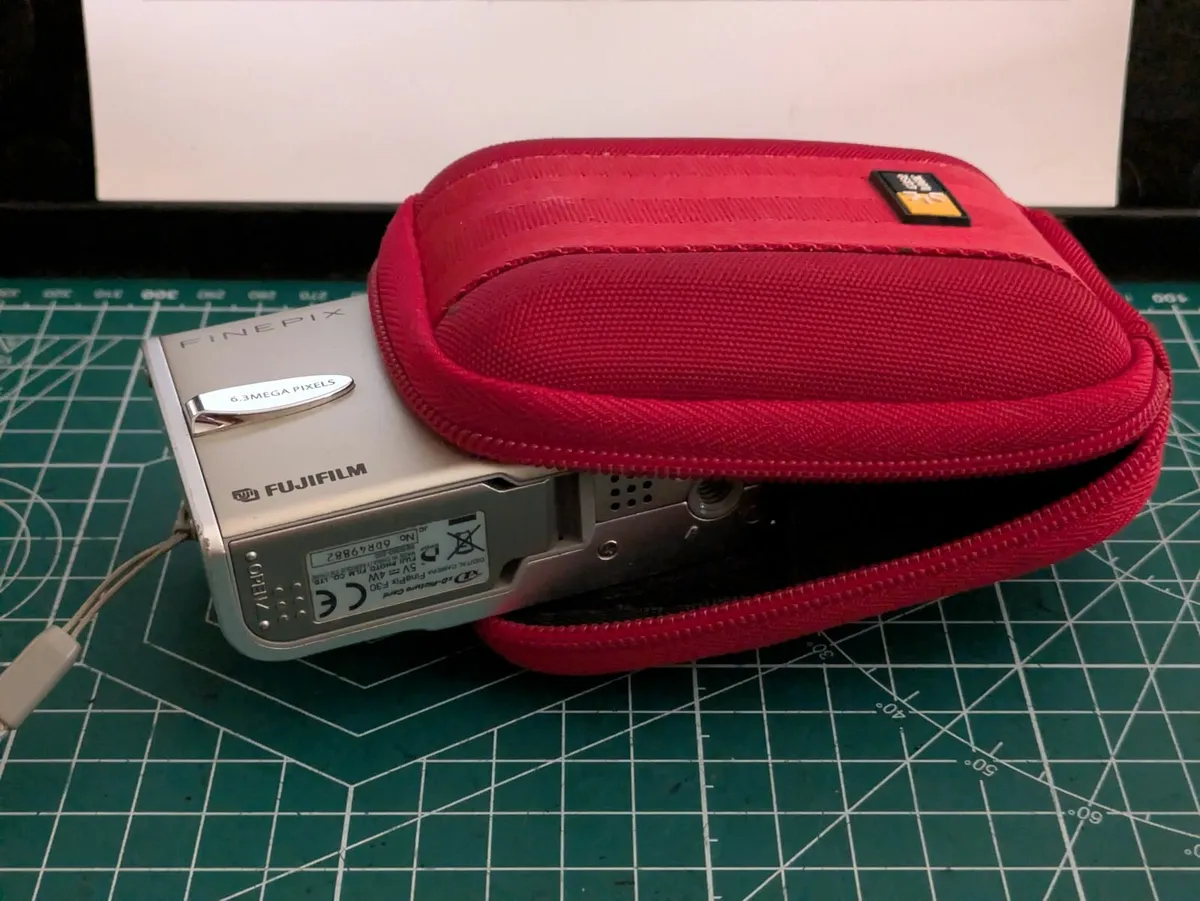 Fujifilm F30 SuperCCD🌈💥 digital compact camera - Image 4