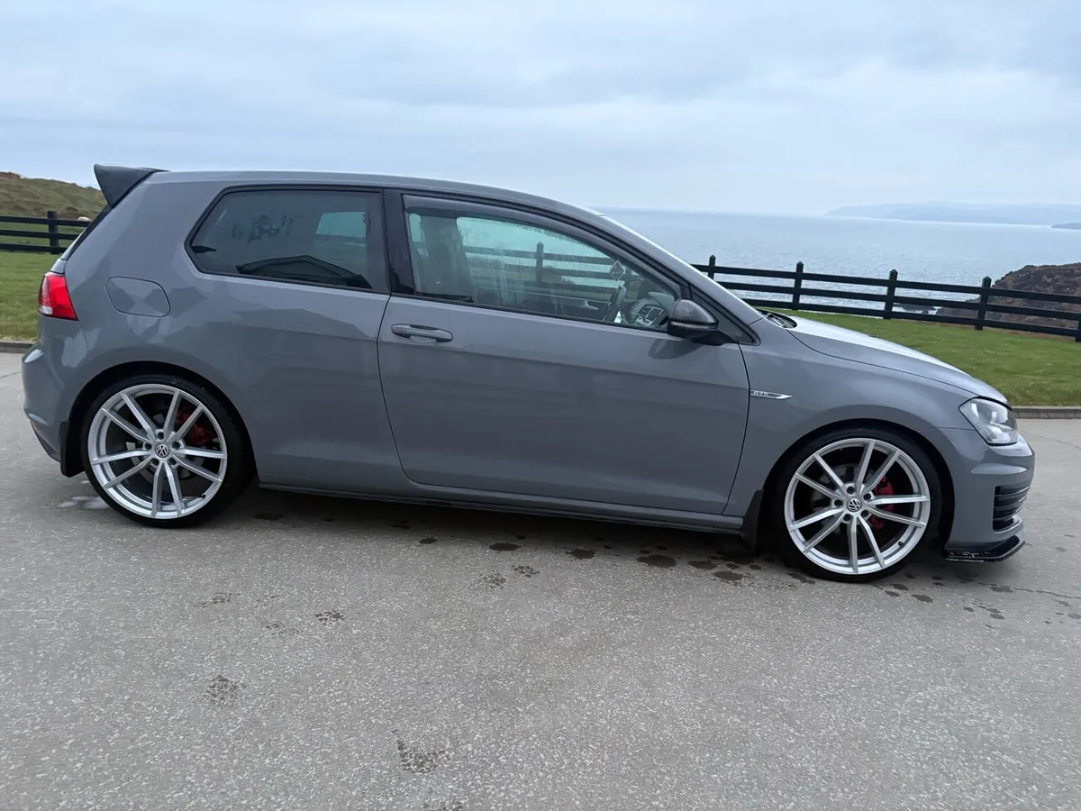 Volkswagen Golf gtd replica - Image 2