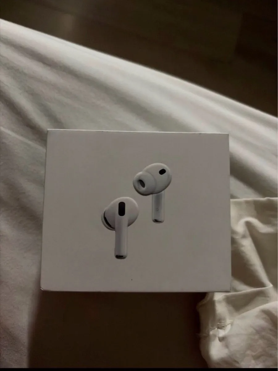 AirPods Pro 3 - Image 1