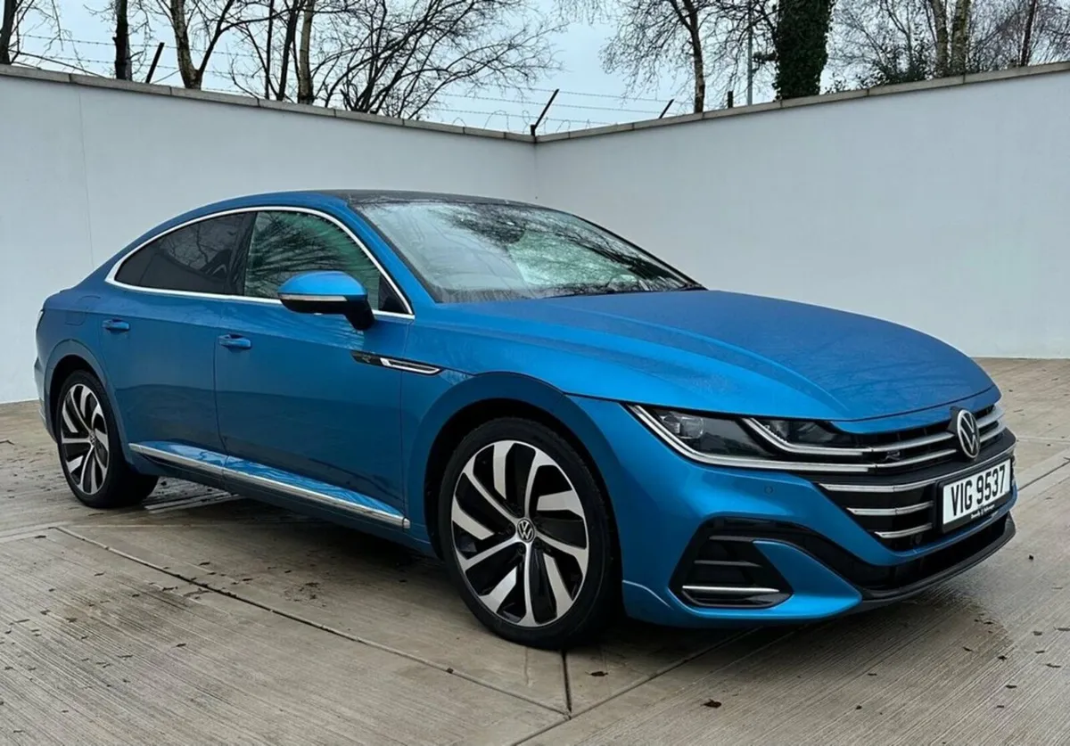 2.0 TDI R-Line Fastback 5dr Diesel DSG Euro 6 (s/s - Image 1