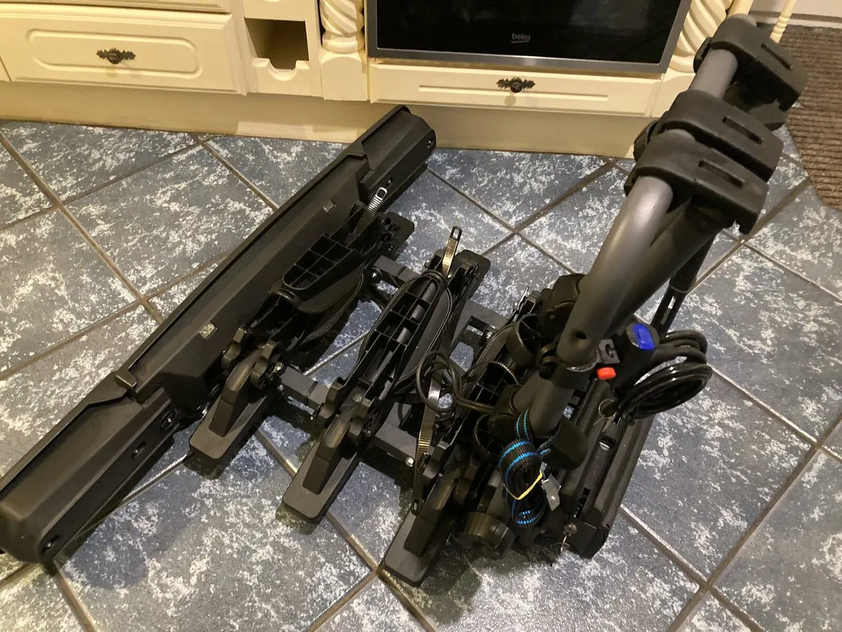 Tow bar mounted  bike rack brand new, top quality. - Image 4