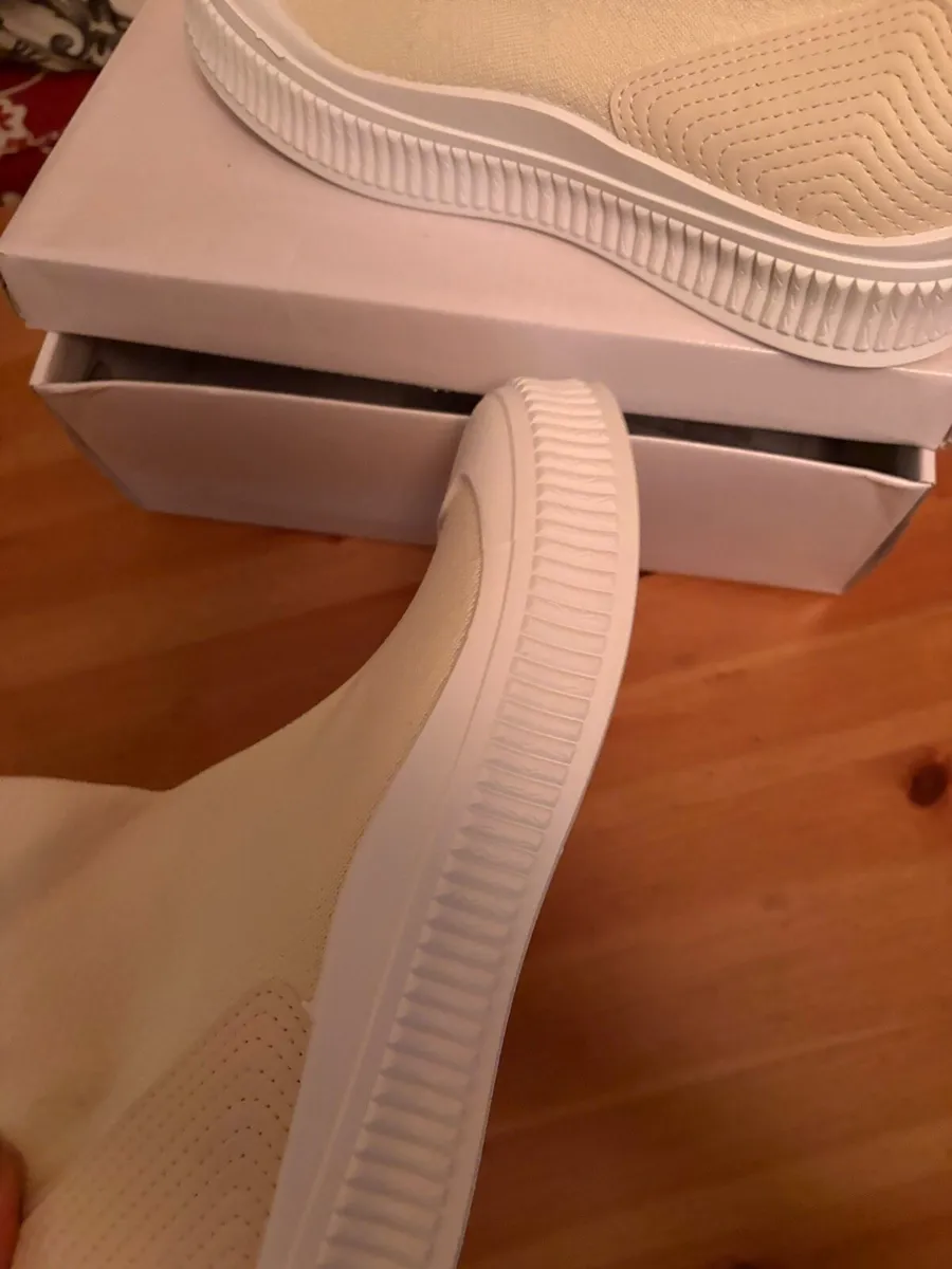 New slip on trainers - Image 2