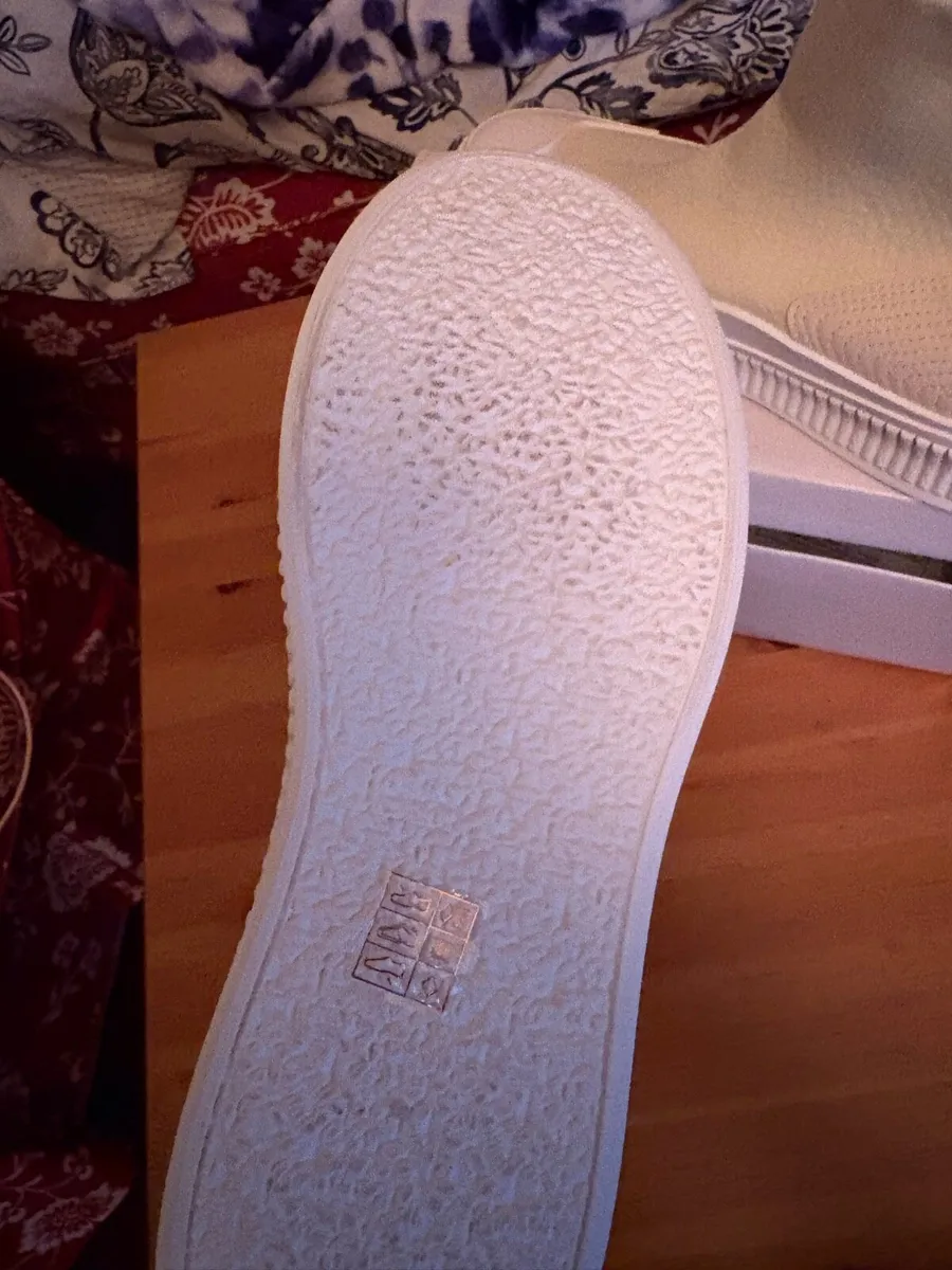 New slip on trainers - Image 3