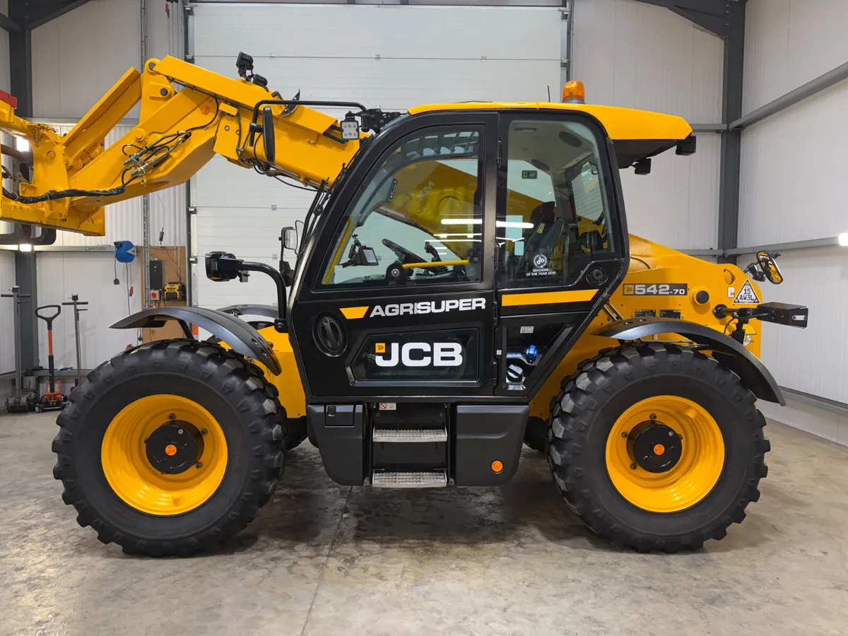 JCB 542-70 Agri Super ***Only 2500 hrs!!!*** - Image 2