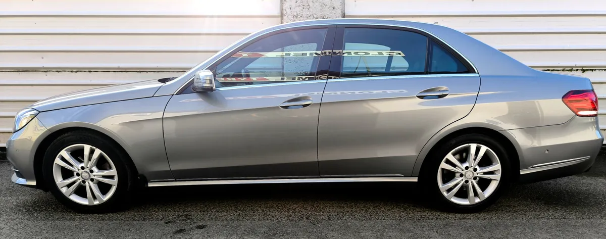 Mercedes-Benz E-Class 2014 LOW KILOMETRES - Image 3