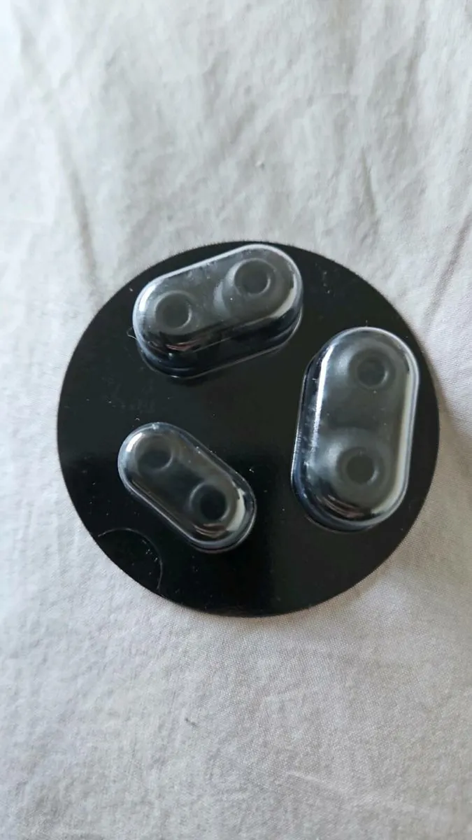 Powerbeats pro wireless esrphones - Image 4