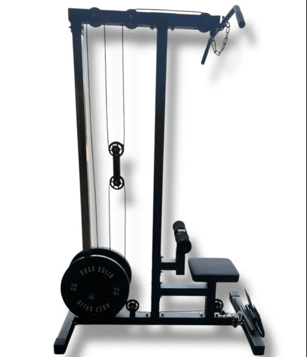 Lat Pull down/ Low Row Combo Machine (new in box) - Image 2