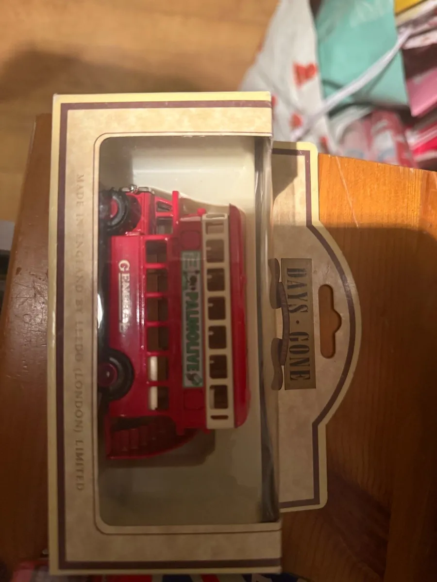 Large range of model buses /Trucks - Image 4