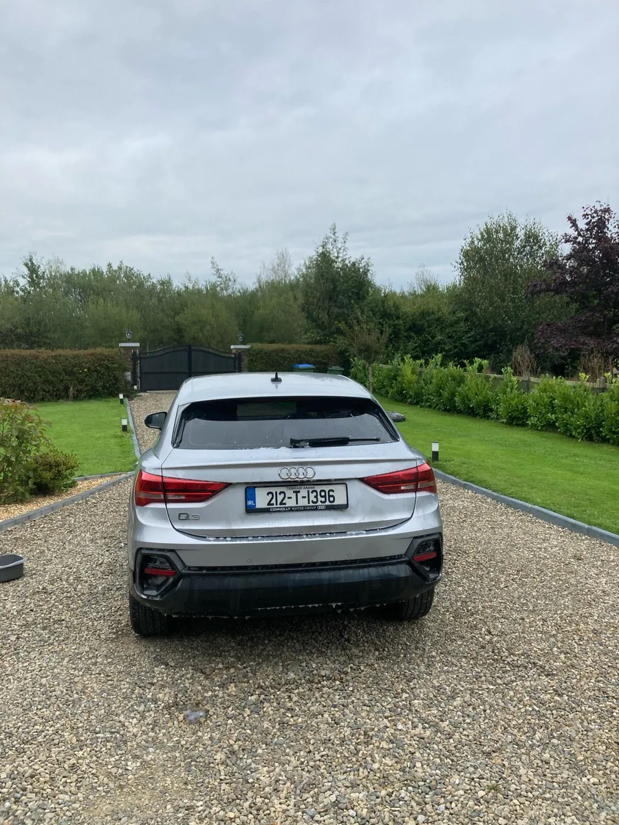 Audi Q3 - Image 3