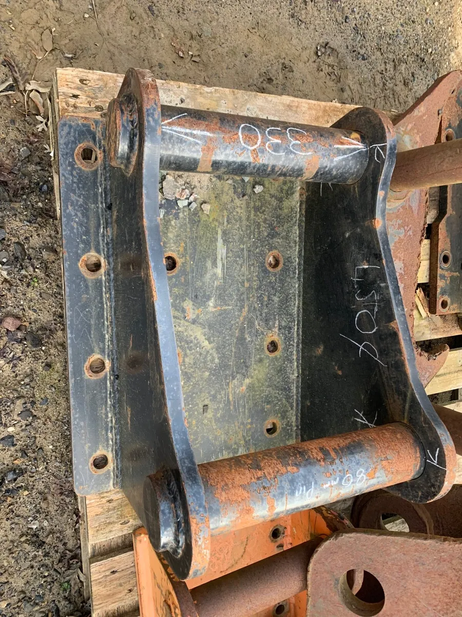 Breaker-attachment cradles 45mm - 80mm - Image 4