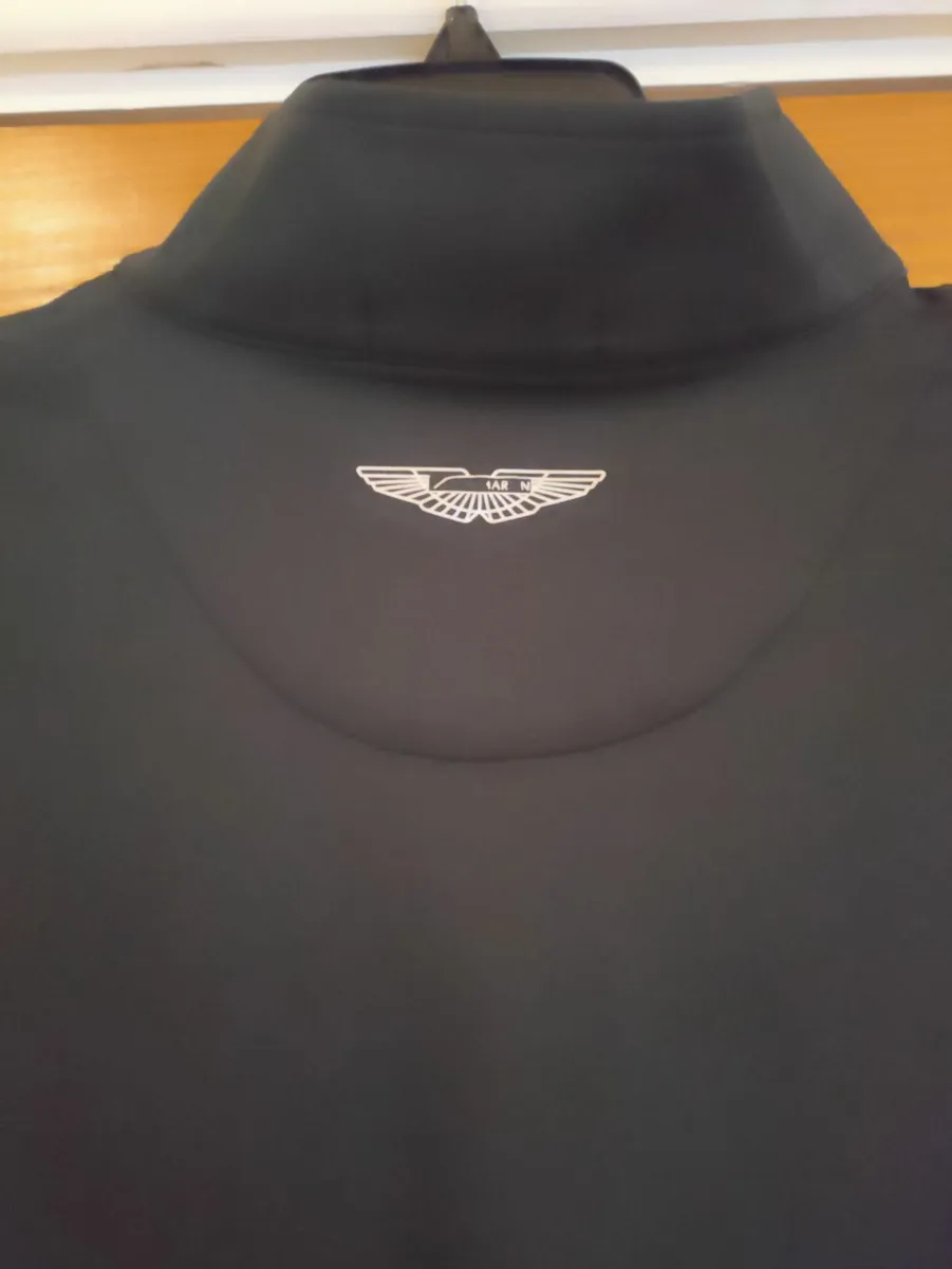 Aston Martin 1/4 zip sweater L - Image 3