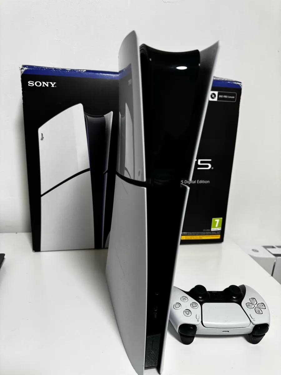 PlayStation 5 Slim - Image 2