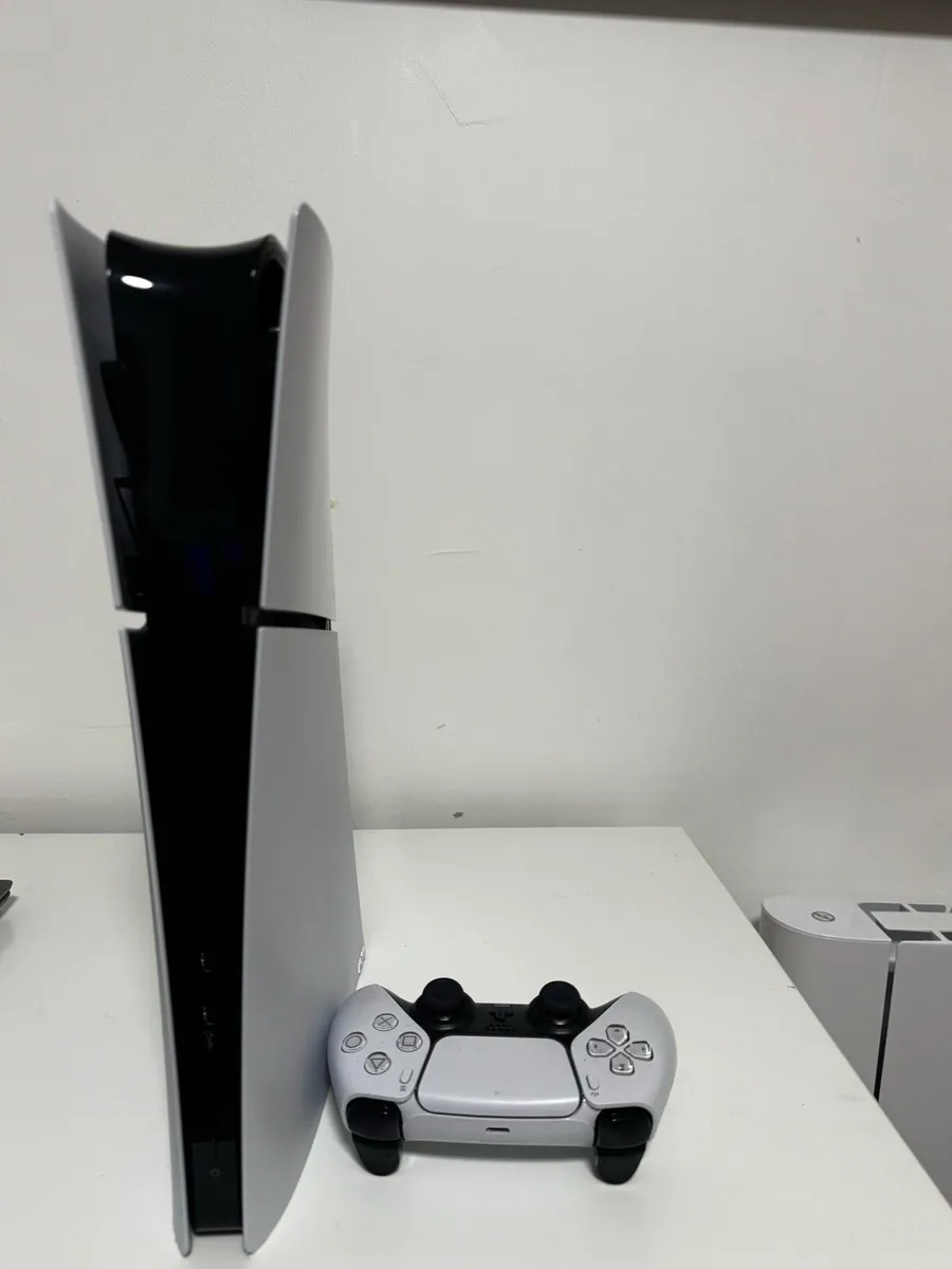 PlayStation 5 Slim - Image 3