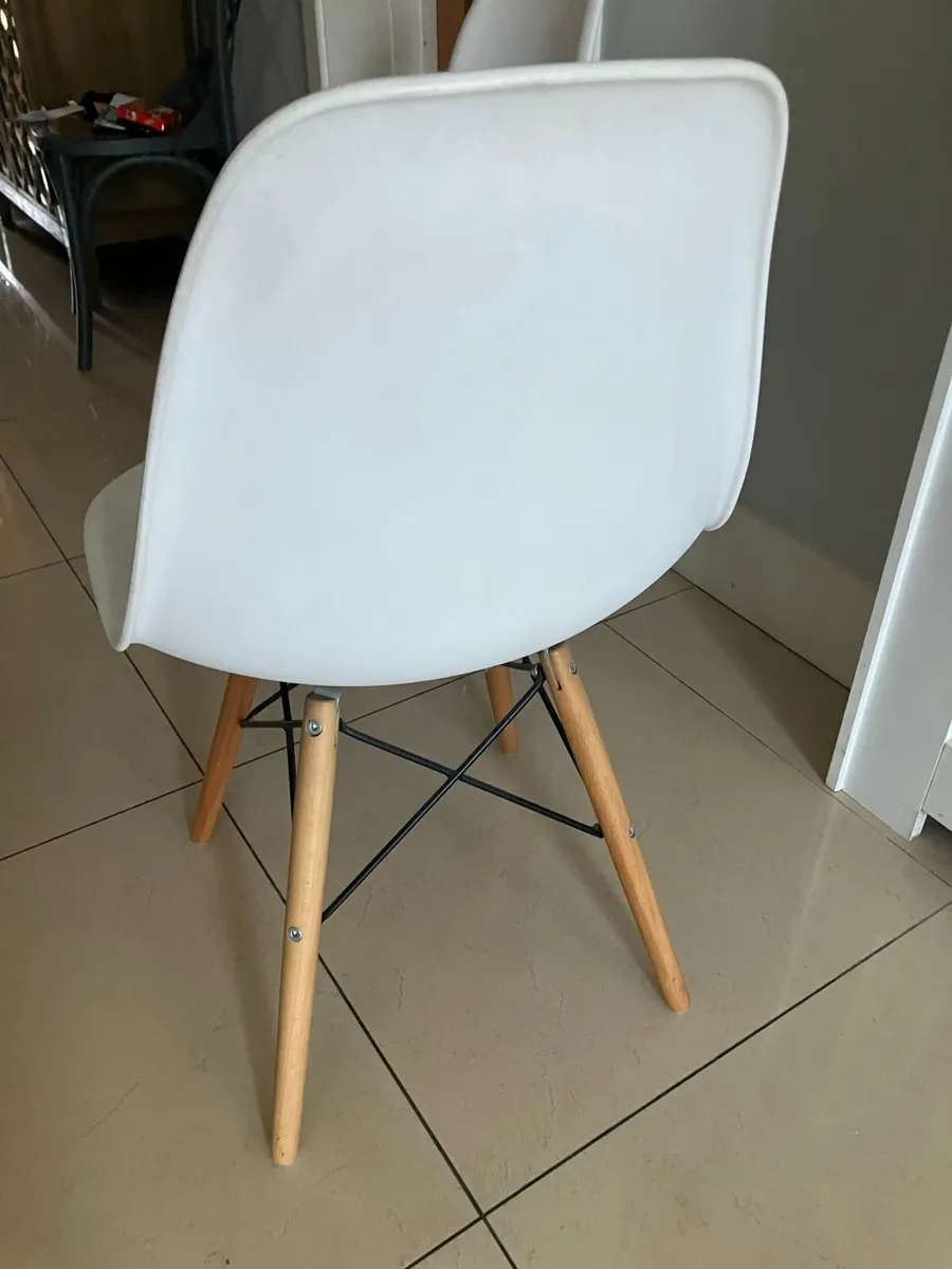 2 Contemporary White Chairs with Oak Legs - Image 3