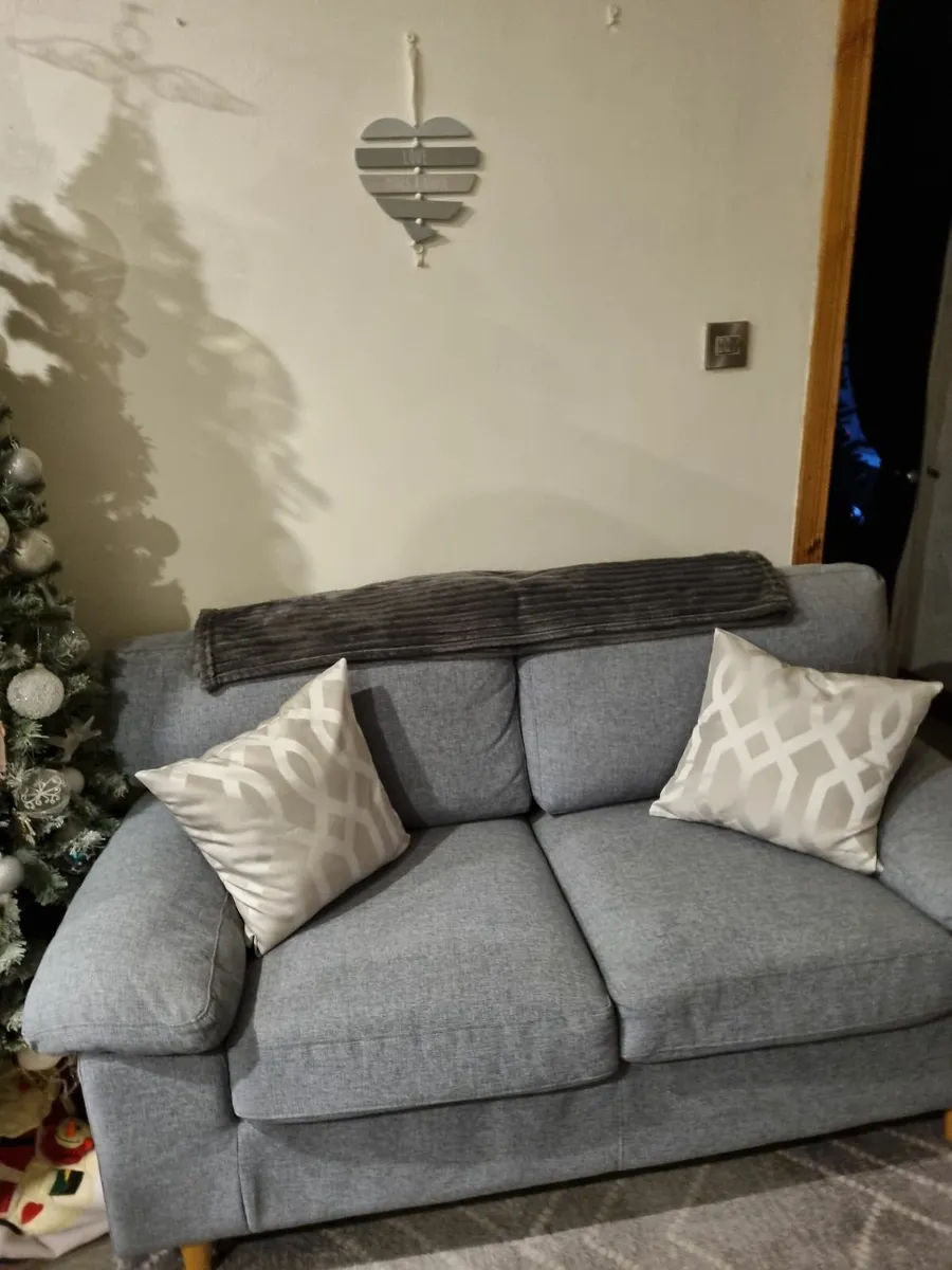 Two seater grey couch - Image 2