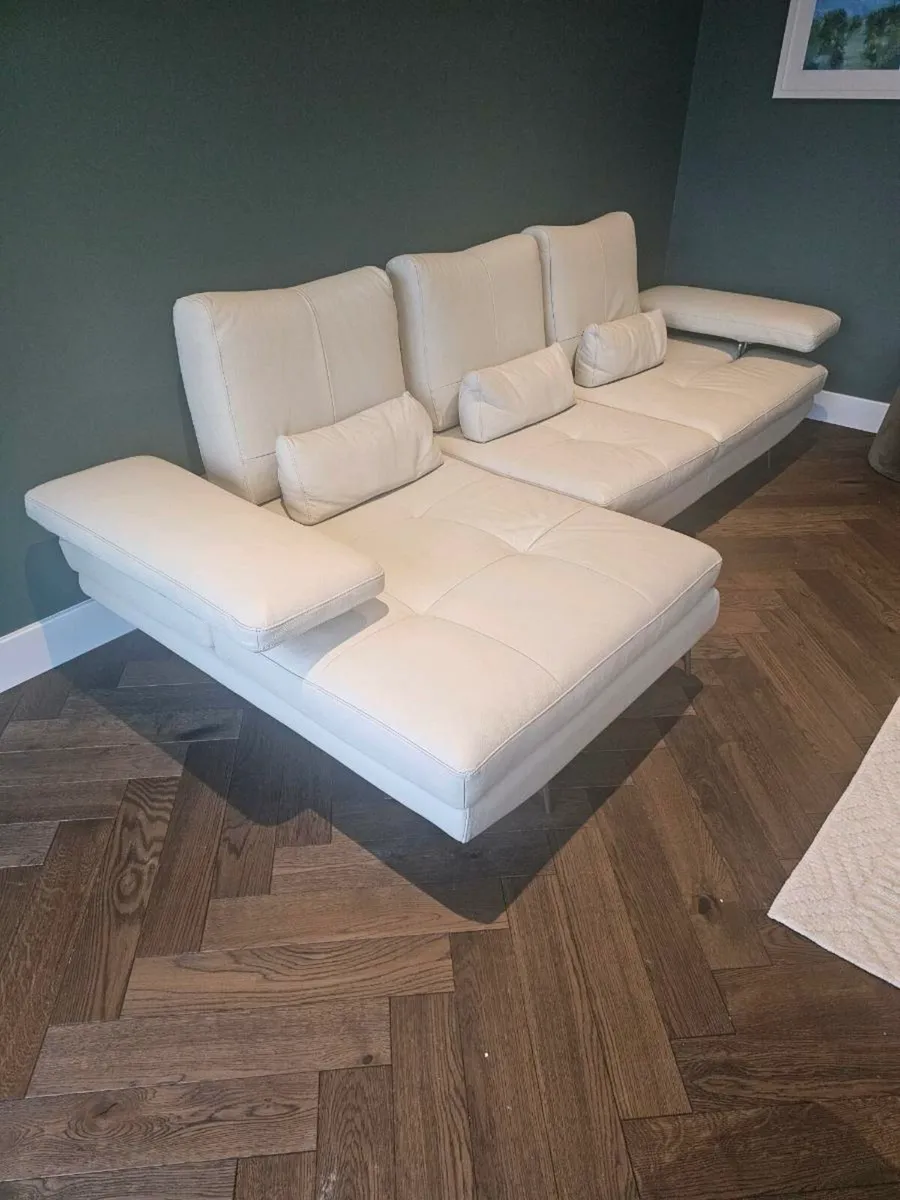 Chaise Sofa - Image 1