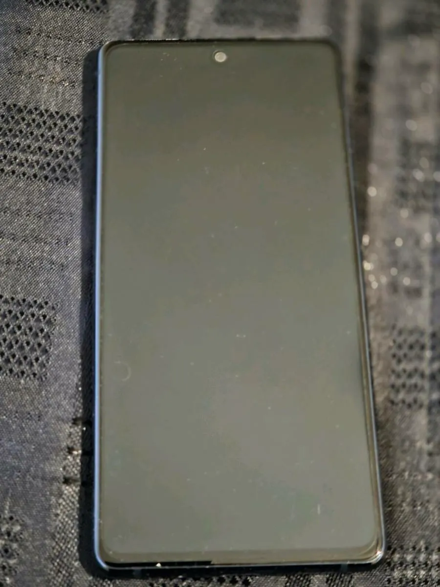 Samsung galaxy s20fe 5g - Image 2