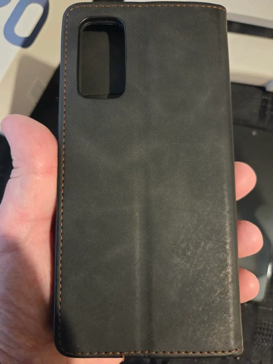 Samsung galaxy s20fe 5g - Image 4