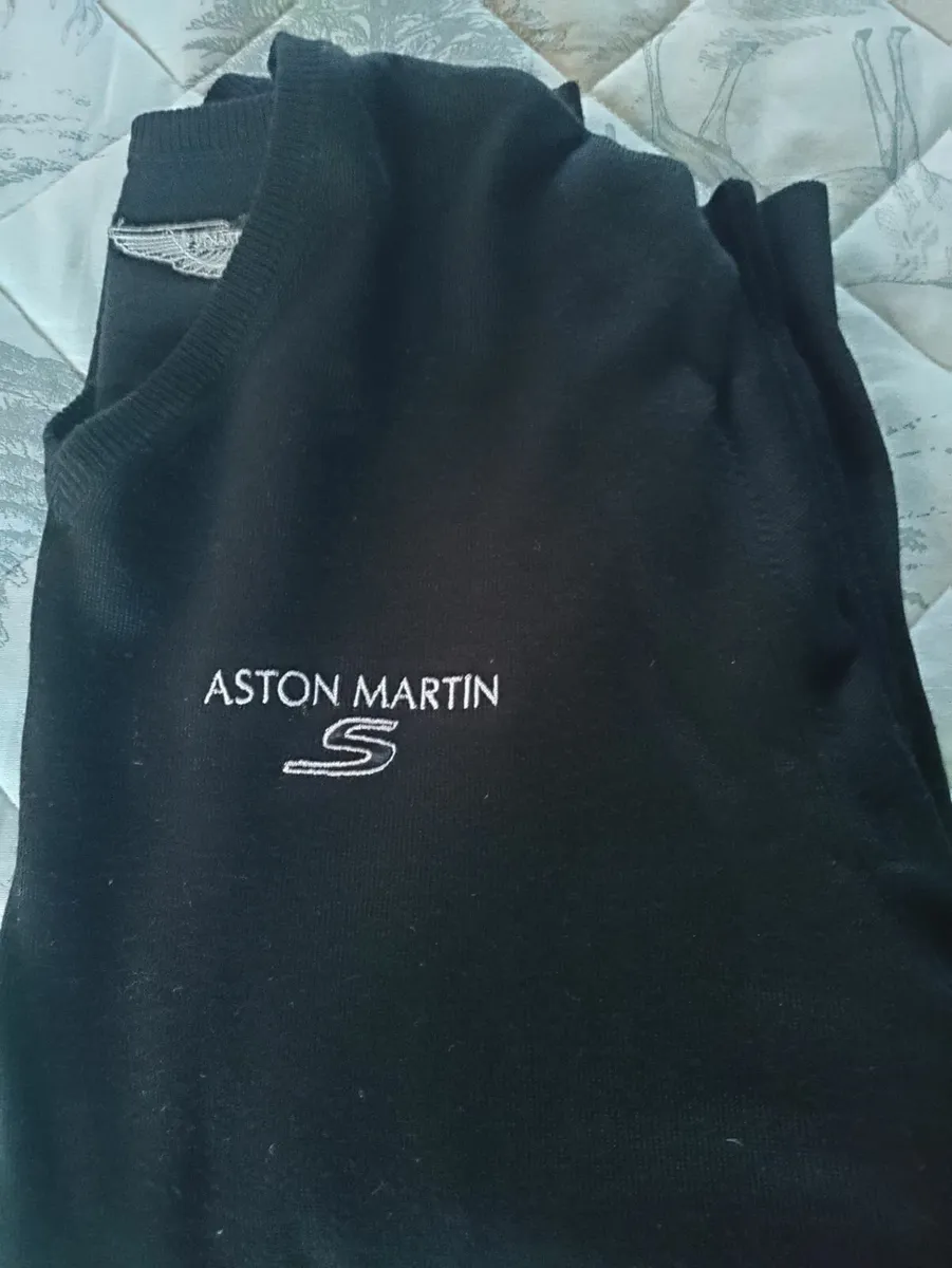 Aston Martin sweater L - Image 4