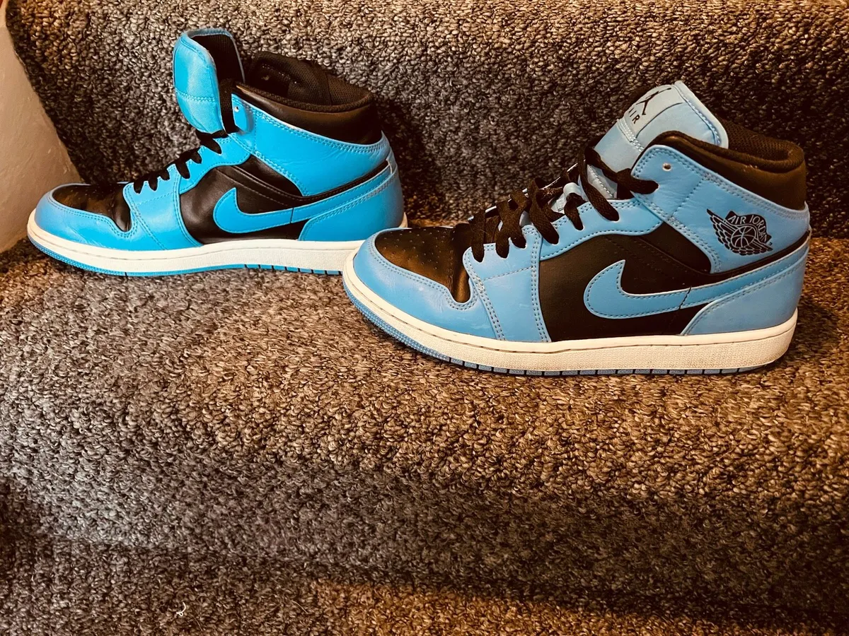 Air Jordan 1 Mid 'University Blue Black' - Image 2