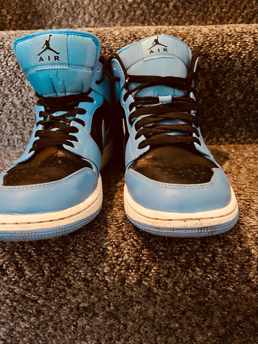 Air Jordan 1 Mid 'University Blue Black' - Image 4