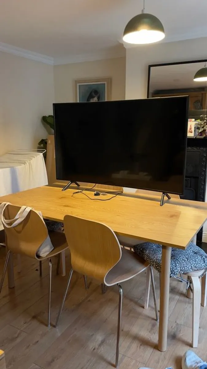 Samsung 55 inch HDR LED TV - Image 2