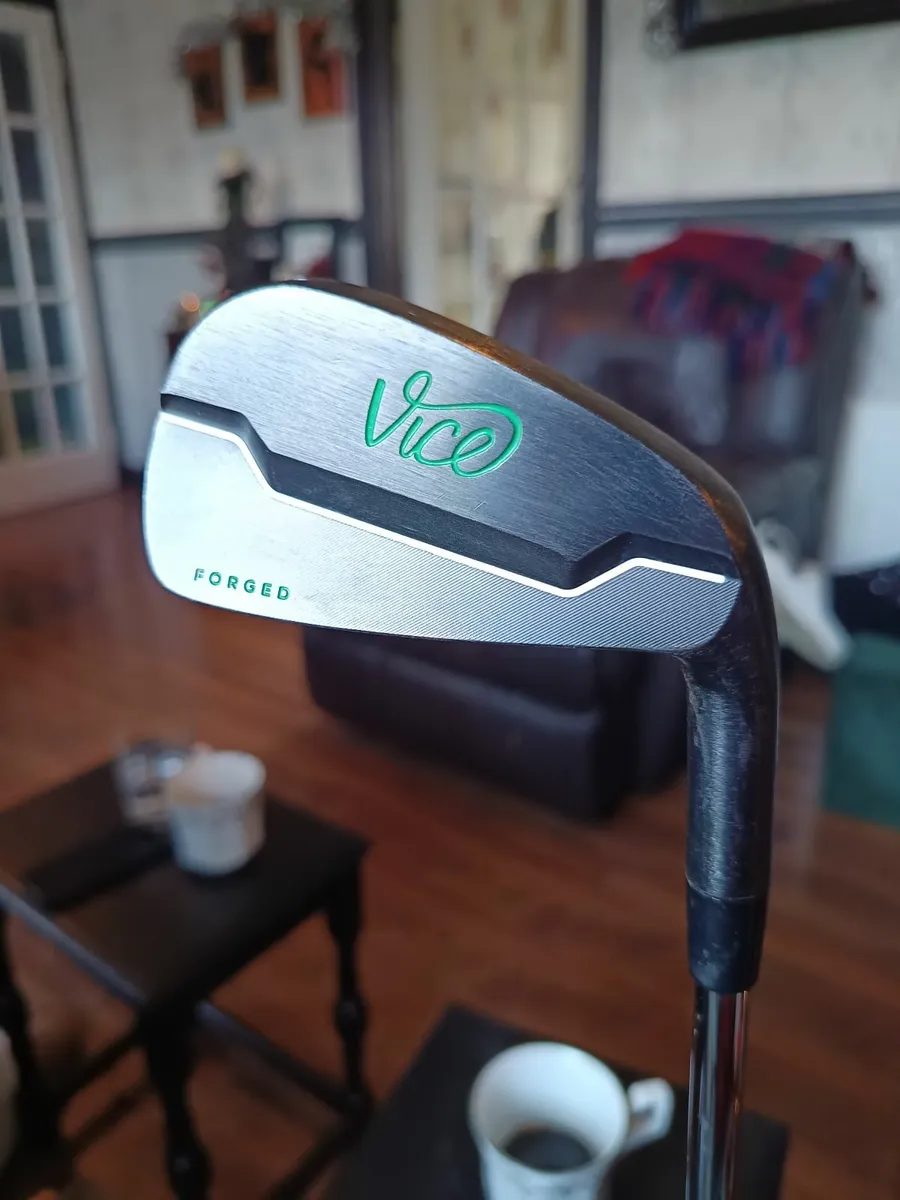 Vice Golf VGi01s black 4-PW - Image 3