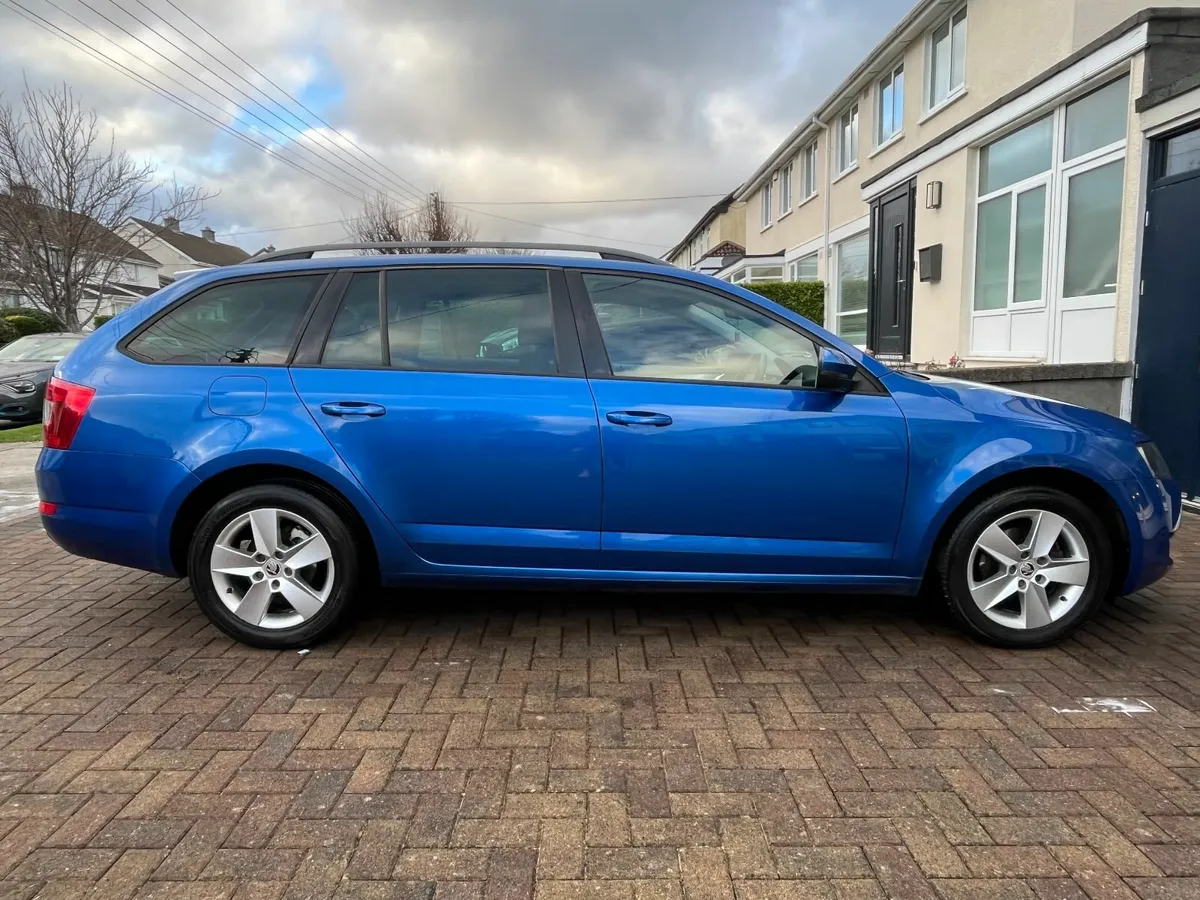 Skoda Octavia 2016 - Image 1