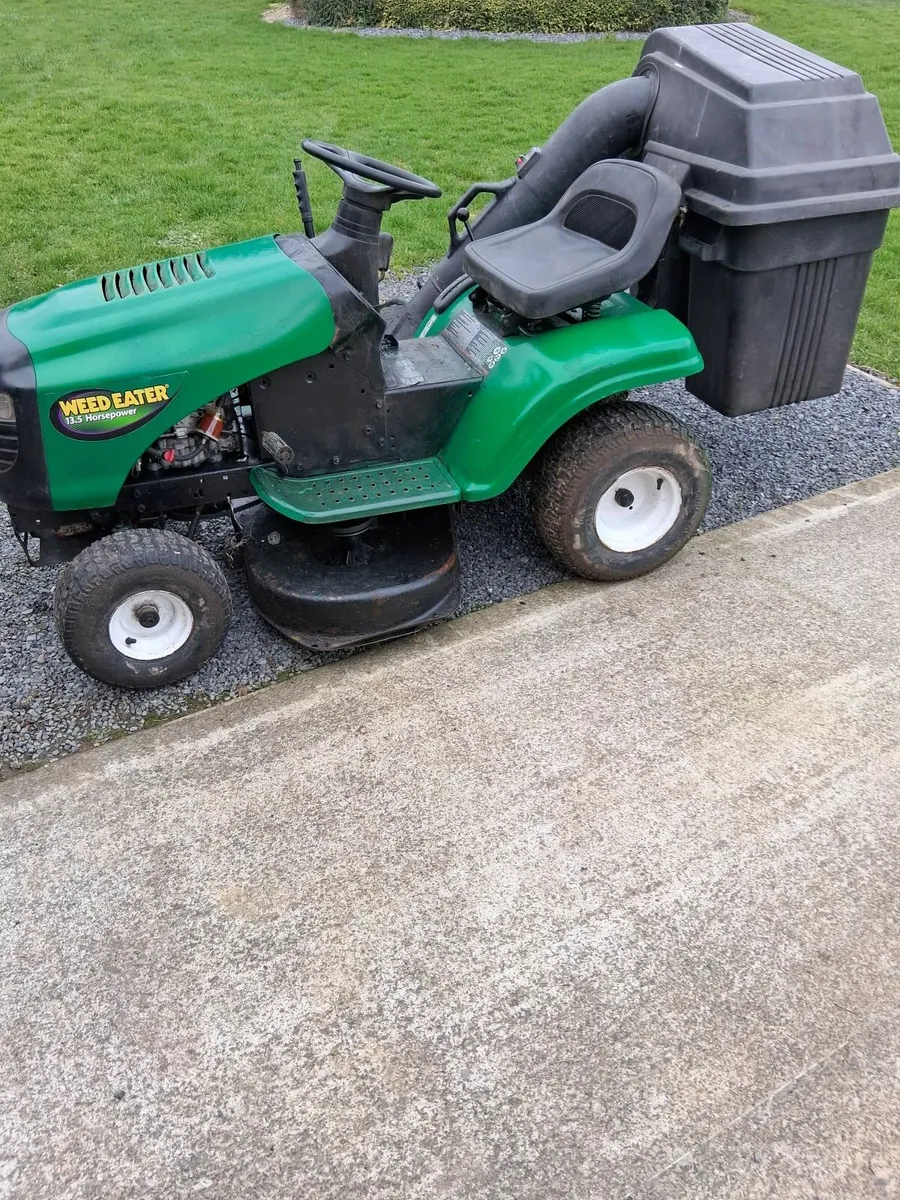 WEED EATER (Husqvarna) 13.5 HP RIDE ON LAWNMOWER - Image 2