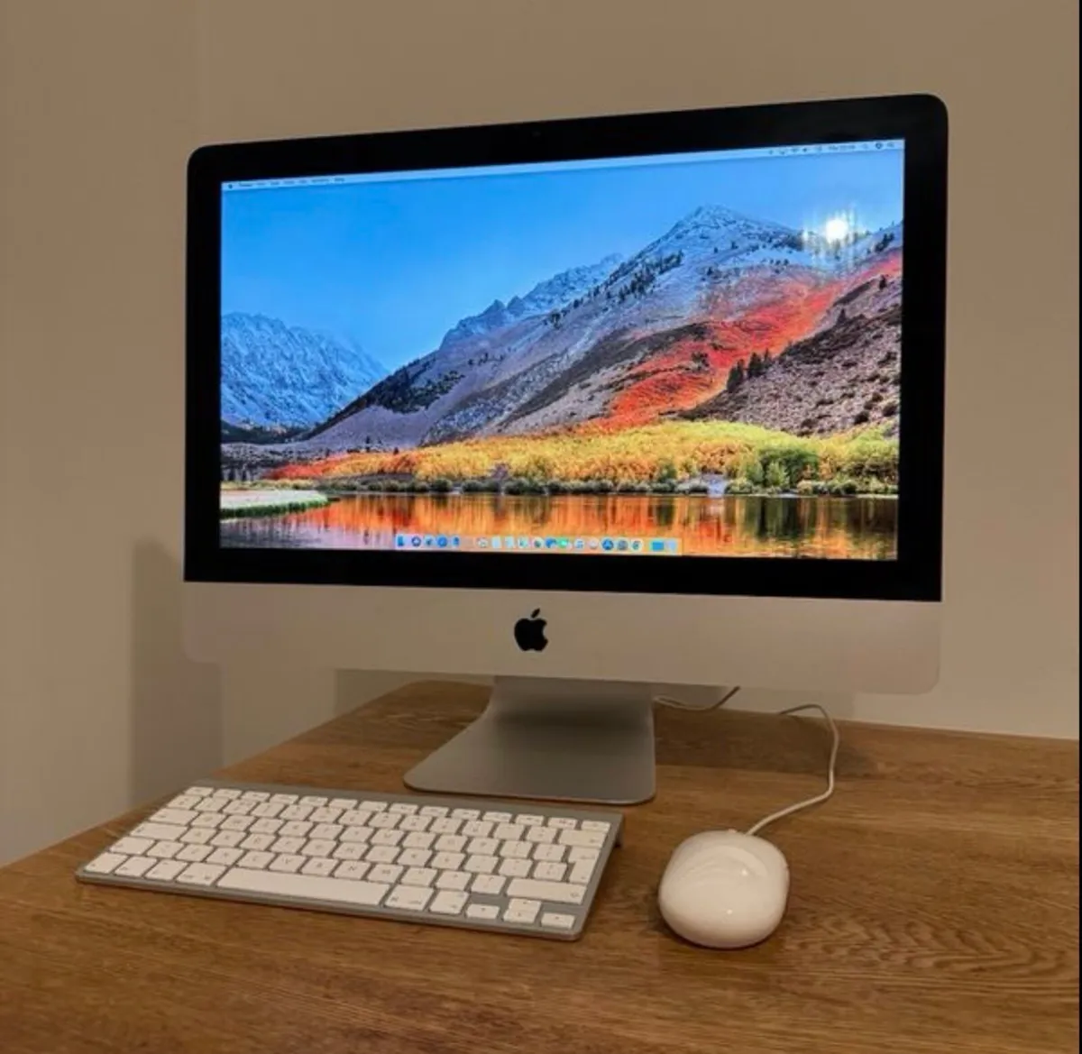 iMac 21,5" Mid 2011 i5 4x2.5GHz 20GB 256GB SSD - Image 1