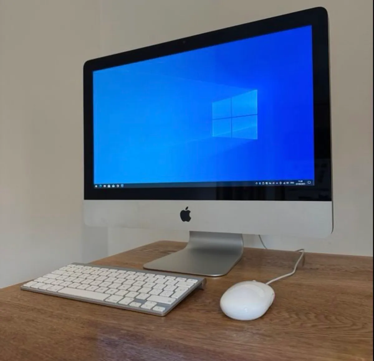 iMac 21,5" Mid 2011 i5 4x2.5GHz 20GB 256GB SSD - Image 2