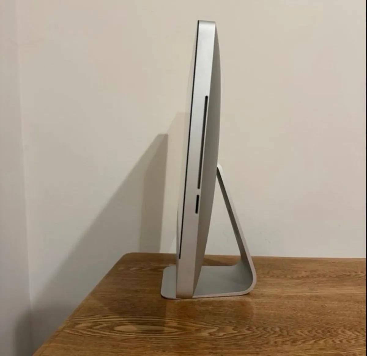 iMac 21,5" Mid 2011 i5 4x2.5GHz 20GB 256GB SSD - Image 3