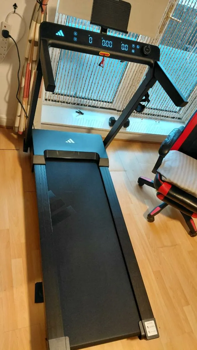 Foldable treadmill adidas t24c (2025) - Image 3