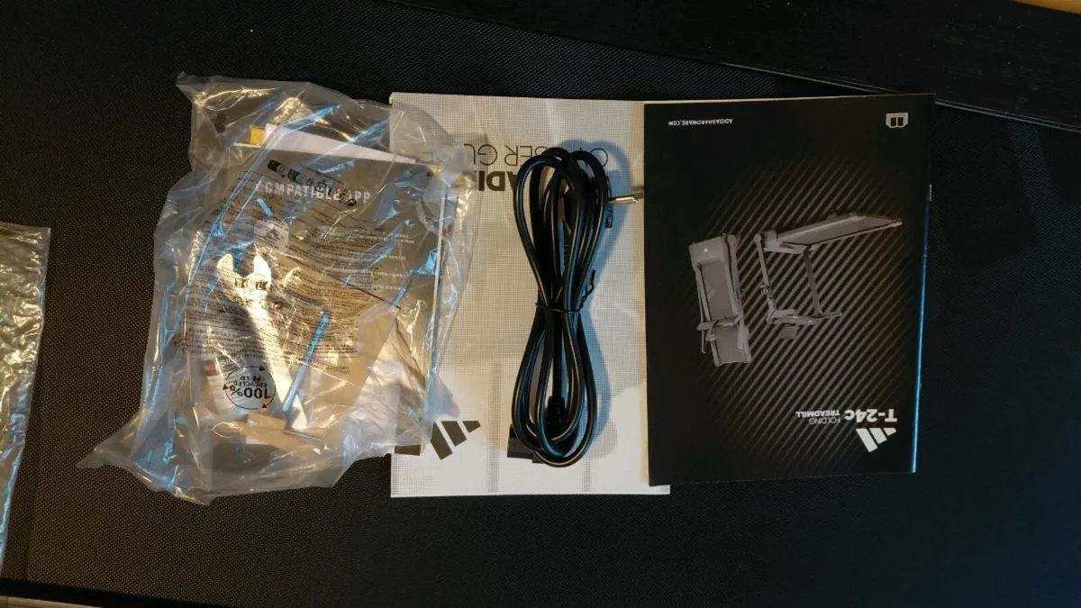 Foldable treadmill adidas t24c (2025) - Image 4