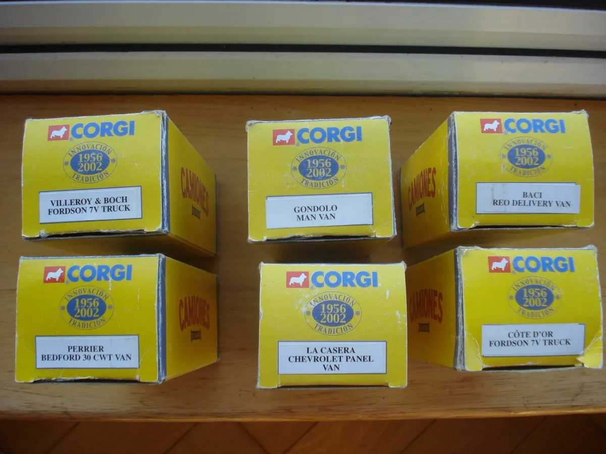 CORGI BOXED MODEL TRUCKS. SCALE 1/64 & 1/43. - Image 3