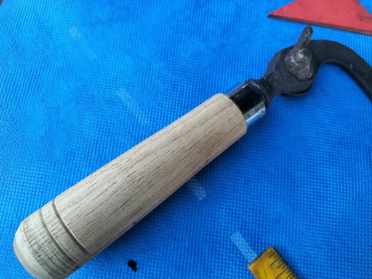 Folding Drawknife - Image 1