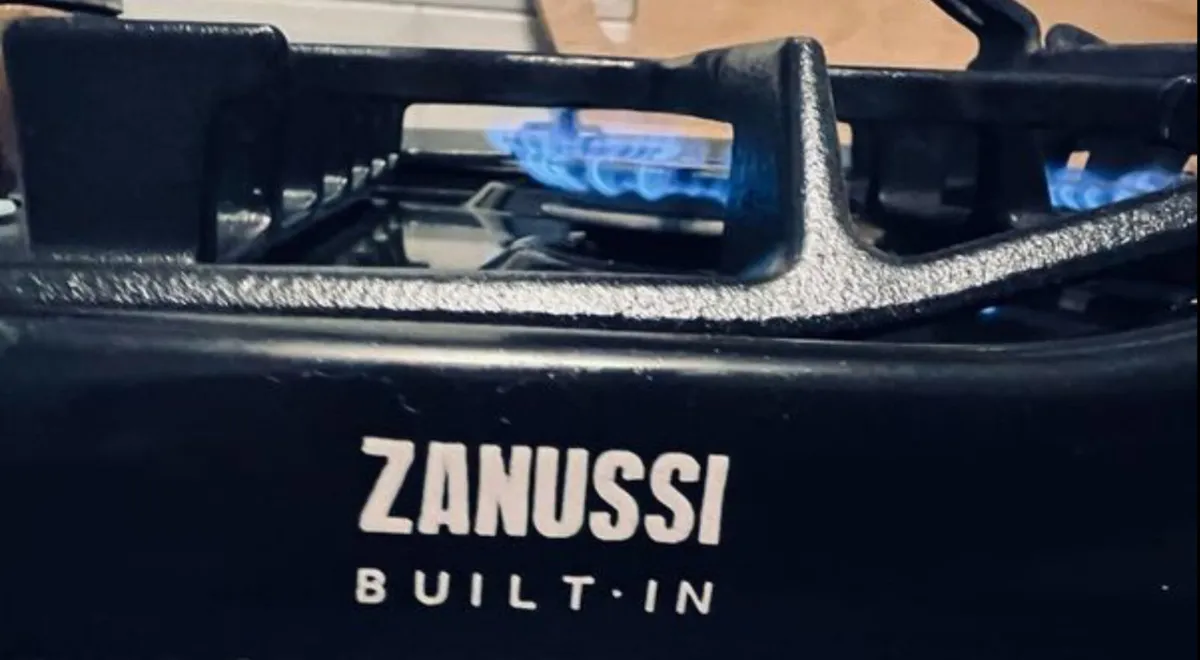 ZANUSSI 5 RING GAS HOB - Image 2