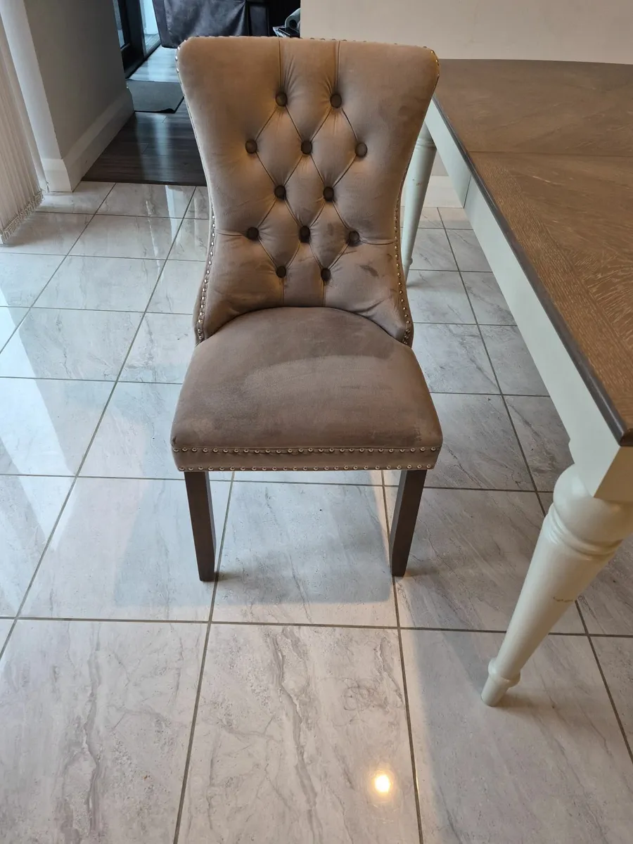 Kitchen Table and 6 Chairs - Image 3