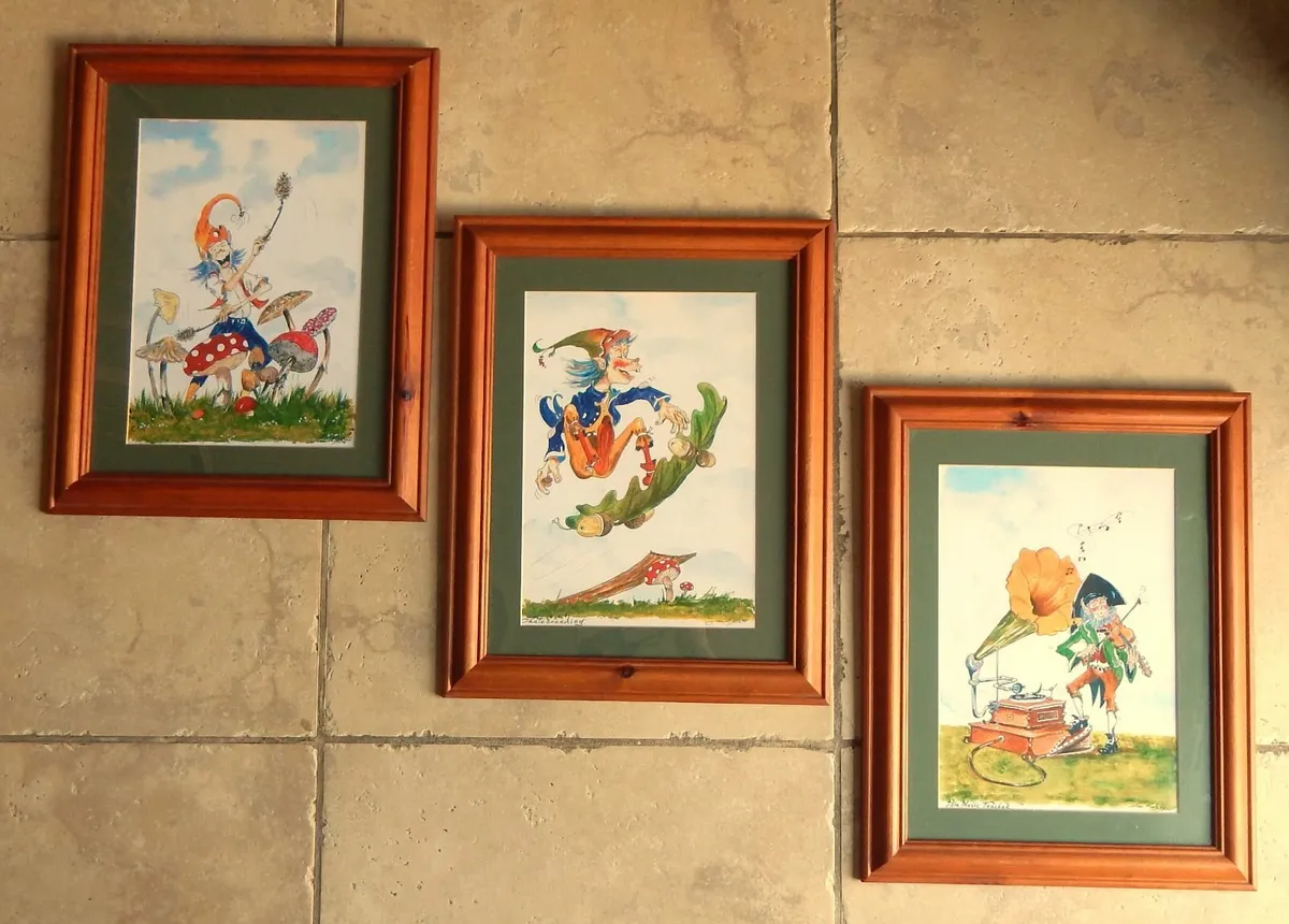 3 Large Framed Liam Kelly Prints - Image 1