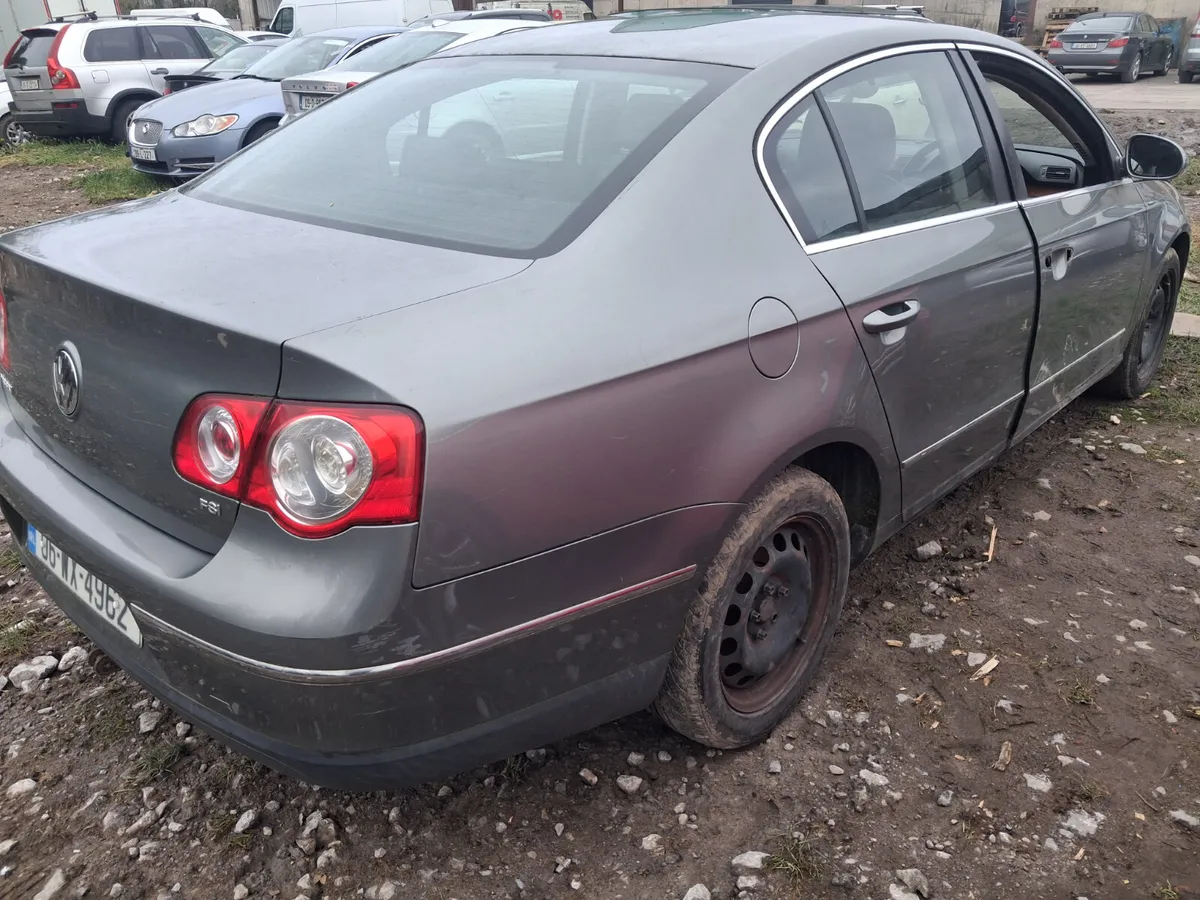 2006 VW Passat B6 Parts - Image 4